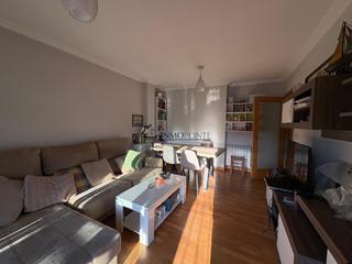 Appartement à Zona Fernández Labreda. Descubre este magnífico ático, completamente exterior, situado e