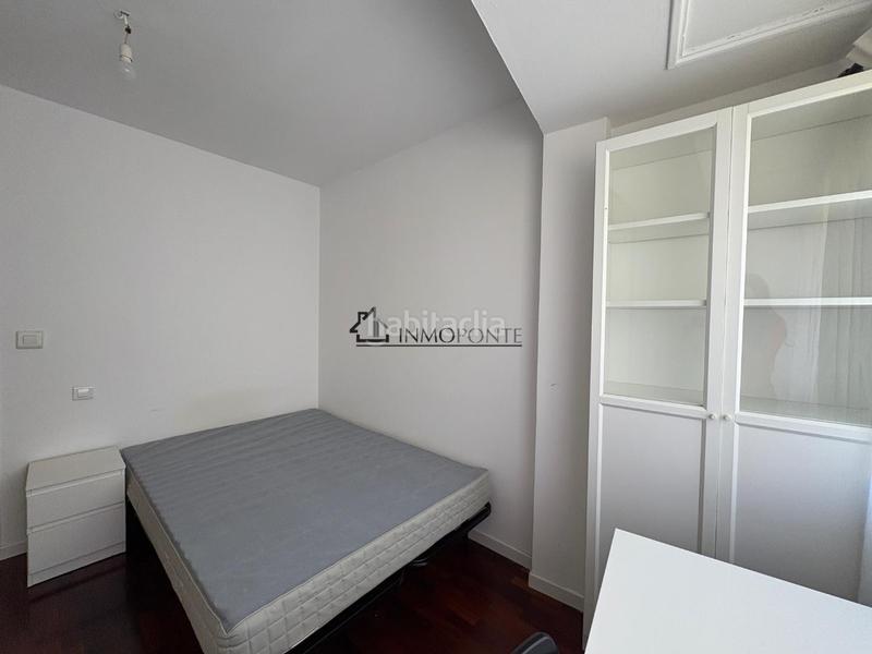 Foto 1c3908e2-c288-4740-9b77-5aaa27a8ff16. Piso  en venta en el centro . en el centro con todos los servicios a pie de la calle, se encuentra este en Pontevedra