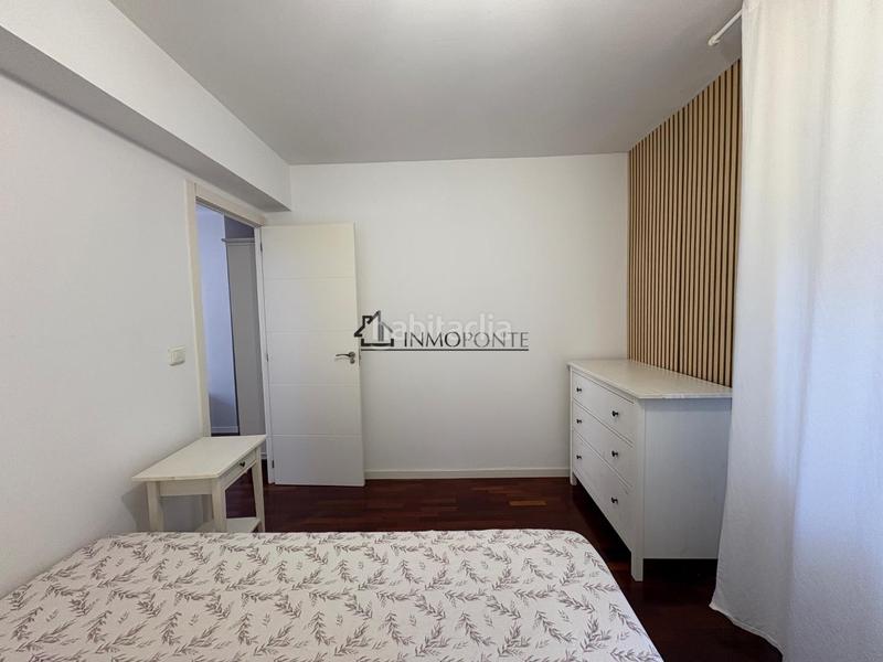 Foto 1f97b8a0-86e2-4afa-93e3-d2bb6b3d113c. Piso  en venta en el centro . en el centro con todos los servicios a pie de la calle, se encuentra este en Pontevedra