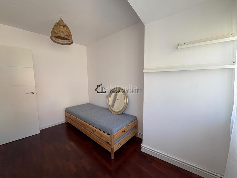 Foto 2e3df889-a79e-4f43-b870-915a2e26a1f3. Piso  en venta en el centro . en el centro con todos los servicios a pie de la calle, se encuentra este en Pontevedra