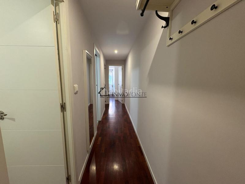 Foto 6d79b232-d5cd-4757-8bf9-4650c11df32a. Piso  en venta en el centro . en el centro con todos los servicios a pie de la calle, se encuentra este en Pontevedra