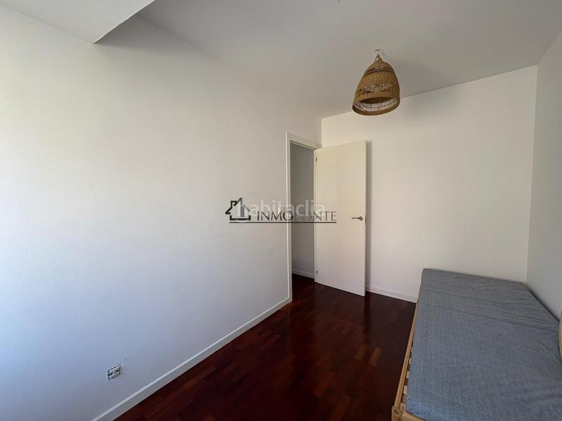 Foto ca7a2c05-0ee9-42f8-bc40-b1399723da35. Piso  en venta en el centro . en el centro con todos los servicios a pie de la calle, se encuentra este en Pontevedra