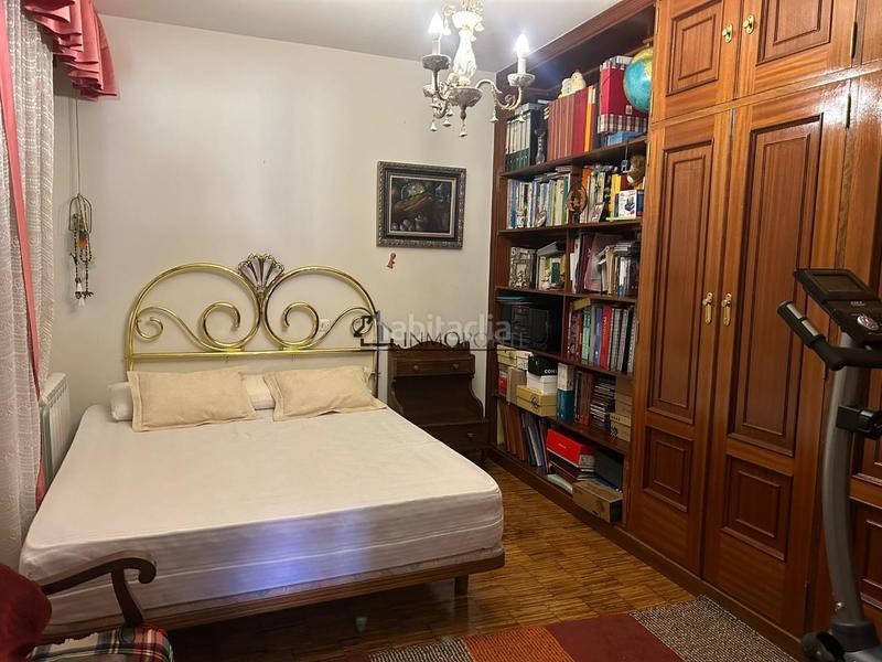 Foto babf5c08-9530-4f3e-aee4-90661a596b2b. Piso oportunidad única! amplio piso en venta en dr. loureiro crespo, 4 planta con ascensor tu nuevo hogar te está esperando! este piso en Pontevedra