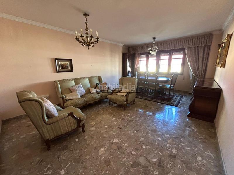 Foto bac12741-fb7d-41c4-b217-8ac65d9e640a. Piso oportunidad única! amplio piso en venta en dr. loureiro crespo, 4 planta con ascensor tu nuevo hogar te está esperando! este piso en Pontevedra