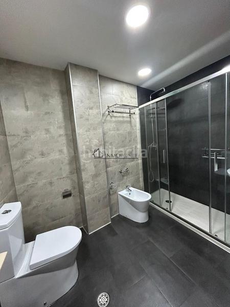 Foto bb2c1d8d-7149-47fc-a610-30c823550a53. Piso oportunidad única! amplio piso en venta en dr. loureiro crespo, 4 planta con ascensor tu nuevo hogar te está esperando! este piso en Pontevedra