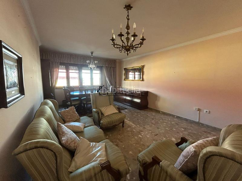 Foto dbda68e7-dc57-419f-a153-a6a1350594d4. Piso oportunidad única! amplio piso en venta en dr. loureiro crespo, 4 planta con ascensor tu nuevo hogar te está esperando! este piso en Pontevedra