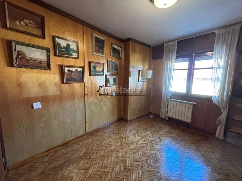 Foto ef7a48c3-4b0f-4833-86bf-1b582d0dfdb3. Piso oportunidad única! amplio piso en venta en dr. loureiro crespo, 4 planta con ascensor tu nuevo hogar te está esperando! este piso en Pontevedra