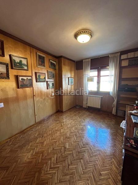 Foto f020a23f-9cd5-403a-a06c-440ce9821885. Piso oportunidad única! amplio piso en venta en dr. loureiro crespo, 4 planta con ascensor tu nuevo hogar te está esperando! este piso en Pontevedra