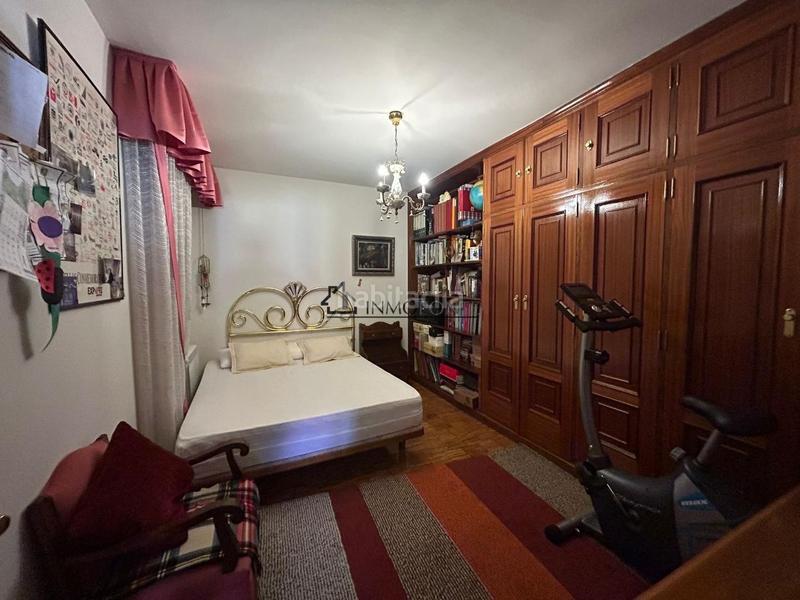 Foto f9f0989f-8fe8-4768-be4c-01da7fb6f3ab. Piso oportunidad única! amplio piso en venta en dr. loureiro crespo, 4 planta con ascensor tu nuevo hogar te está esperando! este piso en Pontevedra