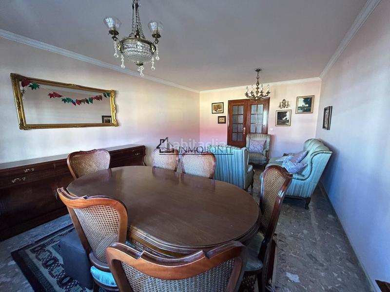 Foto fb4f6178-8c53-4bba-9abe-9c30eb2dba57. Piso oportunidad única! amplio piso en venta en dr. loureiro crespo, 4 planta con ascensor tu nuevo hogar te está esperando! este piso en Pontevedra