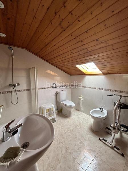 Foto 4227b923-2a92-4f18-ab3d-a1453fe918e7. Casa a Zona Fernández Labreda Pontevedra