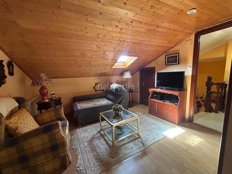 Foto 9773e203-5ba1-4961-bc34-5707ec159c81. Casa a Zona Fernández Labreda Pontevedra