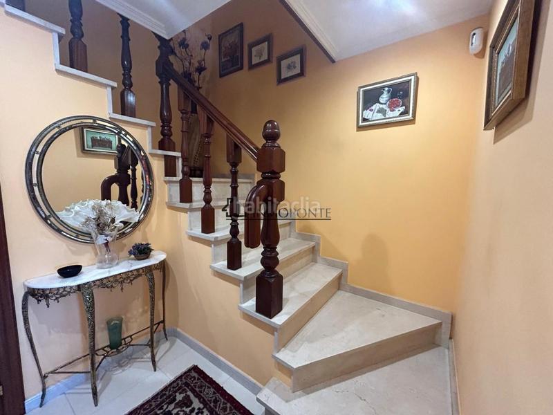 Foto b20874dc-72e0-4482-87bf-e2c25279ecf8. Casa a Zona Fernández Labreda Pontevedra