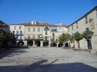 Casa aparellada a Centro - Echegaray. En pleno corazón del centro histórico de pontevedra, en la emble