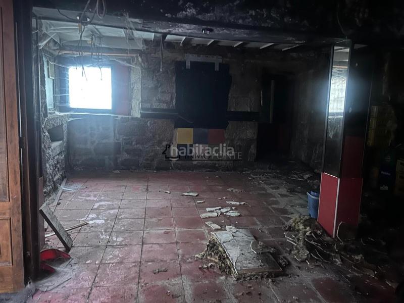 Foto 63f191ce-f53b-48c7-a67a-83eea416d625. Casa aparellada a Centro - Echegaray Pontevedra