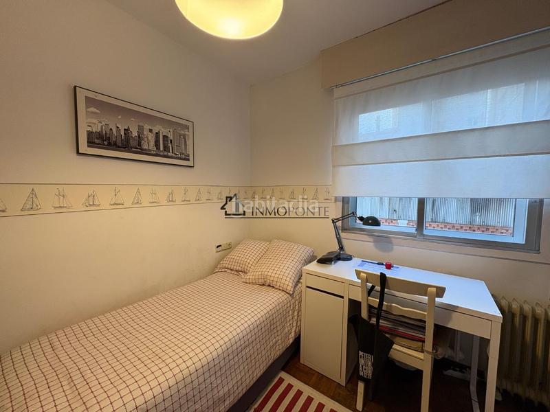 Foto d2eac6a5-270a-4b98-ab58-ba1bcf4c11d1. Pis a Zona de Plaza de Barcelos Pontevedra