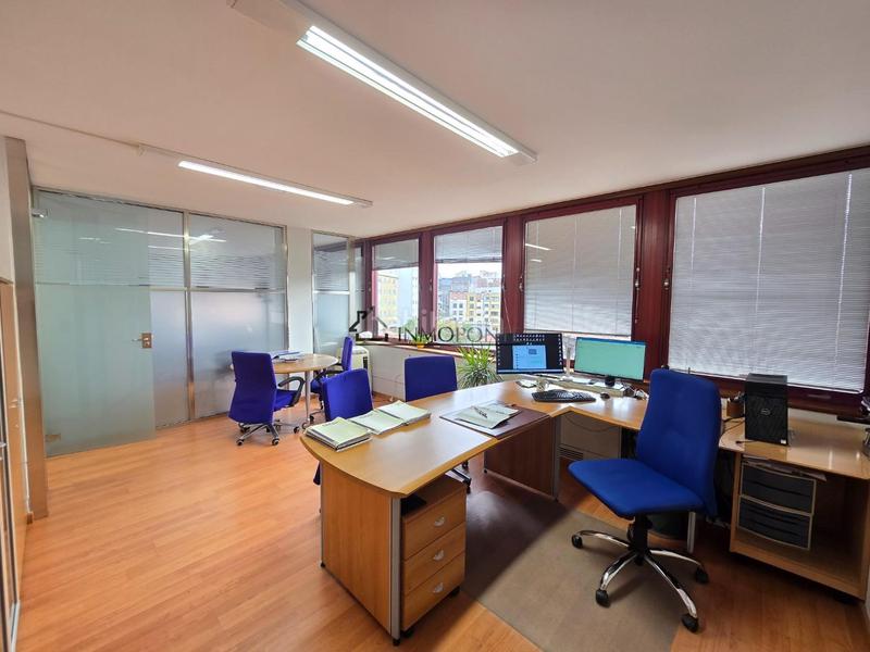 Foto 9e7193e2-e28e-49b3-9f64-c6f620d13607. Location bureau dans Centro - Echegaray Pontevedra