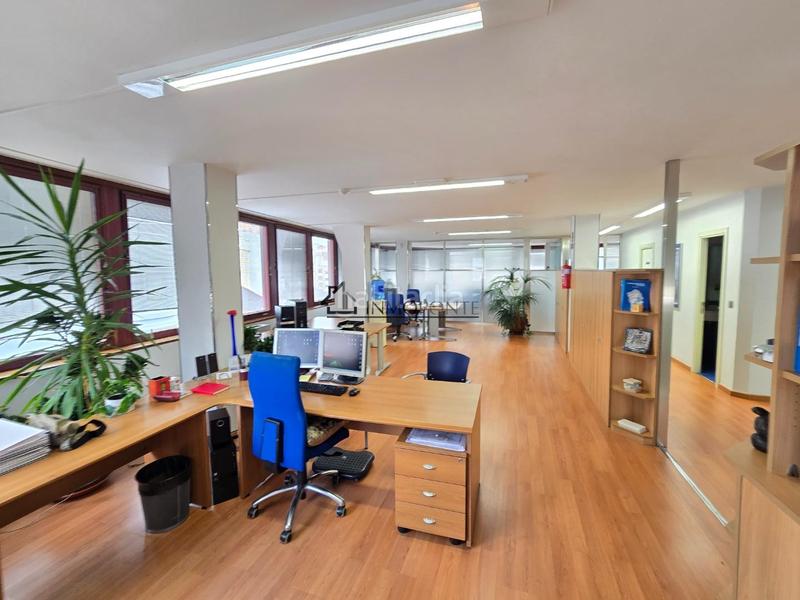 Foto fcb7fc79-70bf-4259-bfc7-a19658a39eab. Location bureau dans Centro - Echegaray Pontevedra