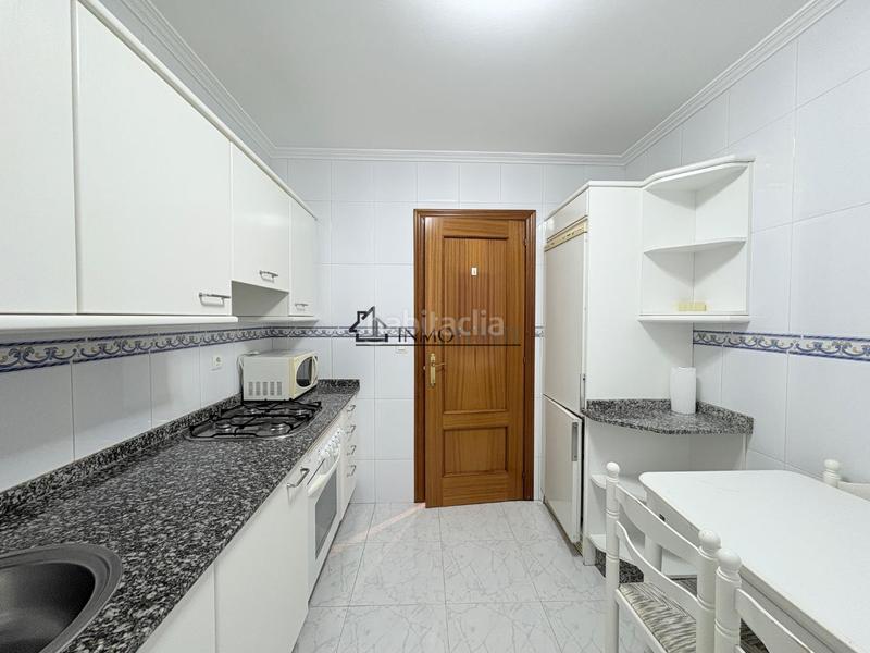 Foto 9b1d89c2-3ba3-41b2-ba90-c99727392876. Piso apartamento en venta en calle losada diéguez, ! descubre este luminoso apartamento de 79 m perfectamente distribuido en Pontevedra