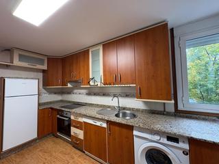 Location Appartement à Zona Fernández Labreda. Se alquila piso en la zona monumental de pontevedra!   amplio y