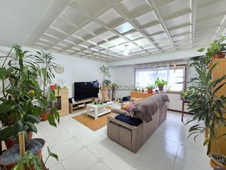 Appartement à Marín. Se vende piso de 4 habitaciones en marín, pontevedra te presenta