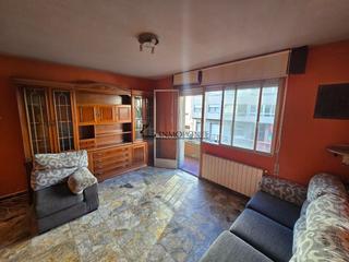 Etagenwohnung in Moaña. Se vende piso de 4 habitaciones en la avenida daniel castelao, m