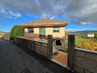 Haus in Parroquias Rurales. Se vende casa en mourente, pontevedra. descubre esta espectacula