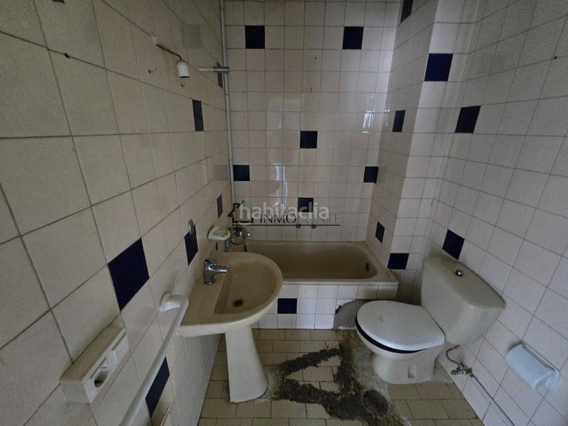 Foto b587f039-cf2f-4806-920d-6f2aade2c199. Pis a Pontevedra