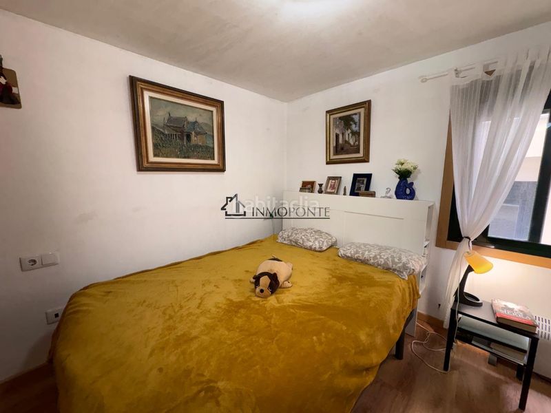 Foto 5c512e0e-7cf2-4ac4-b9d0-1406b0ff6e84. Casa adossada a Marín