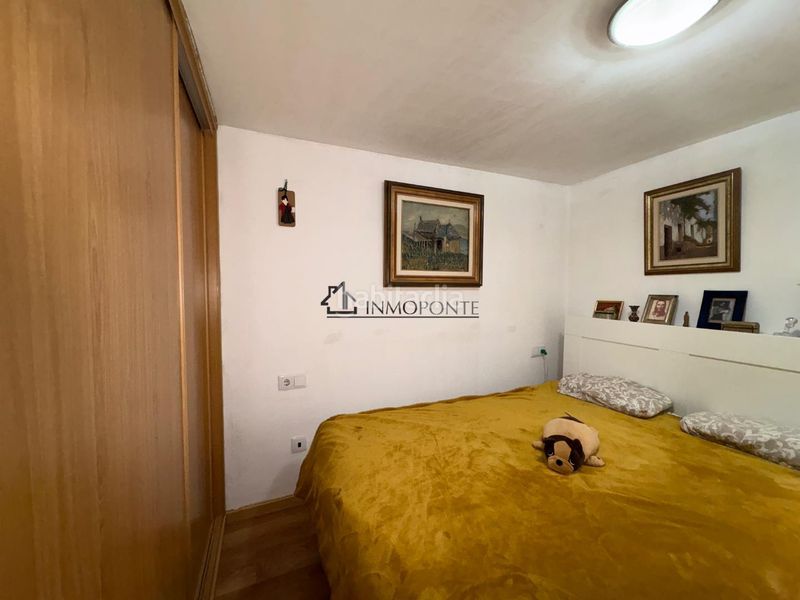 Foto 81707c47-4c34-4afe-8c0b-2d523f696799. Casa adossada a Marín