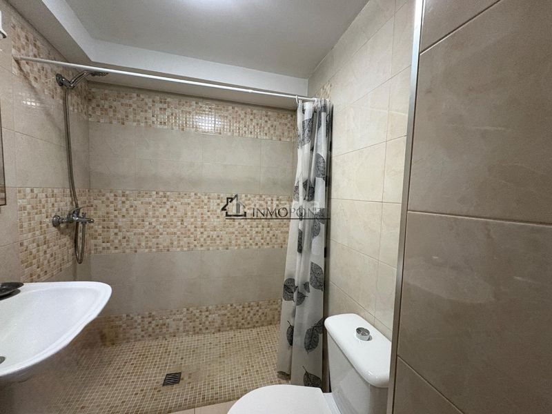 Foto 8355f11a-126c-4fa6-9455-1440604f4a33. Casa adossada a Marín
