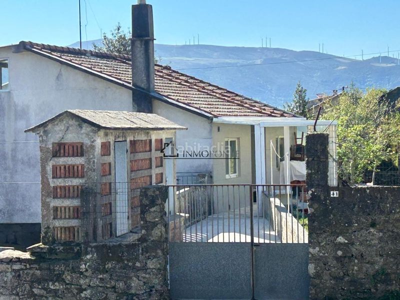 Foto 8f0e58cd-9ed6-44ab-ae1f-9efb3f23f9c0. Casa amb aparcament a Forcarei