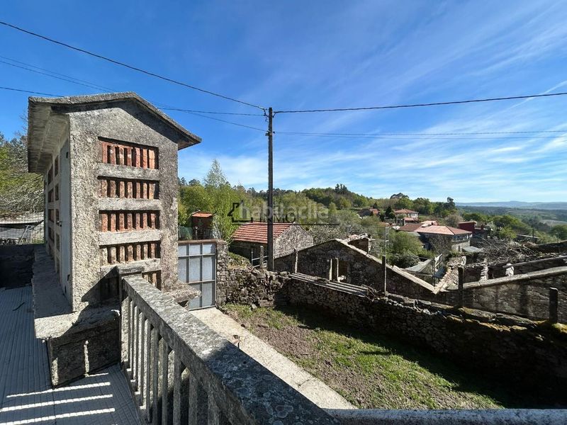 Foto b44b8175-63bf-4945-a39b-888107664677. Casa amb aparcament a Forcarei