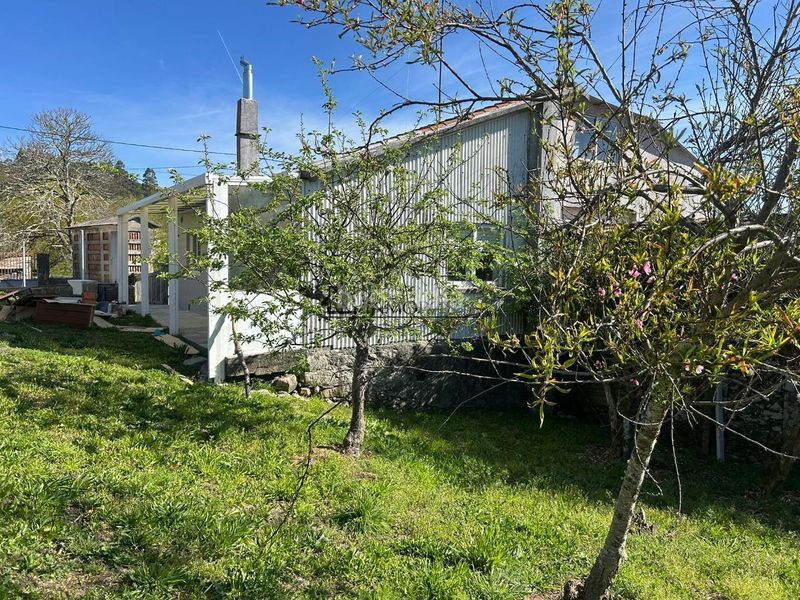 Foto f9f01bca-85a0-4c75-bf81-71cb36871707. Casa amb aparcament a Forcarei
