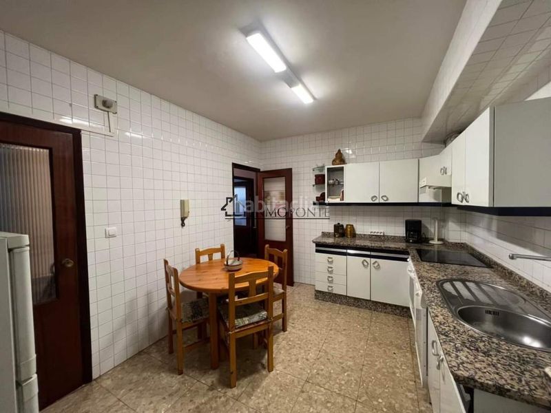 Foto ad09505c-74b3-4ba0-b565-d498bfe41d3c. Pis a Zona de Plaza de Barcelos Pontevedra