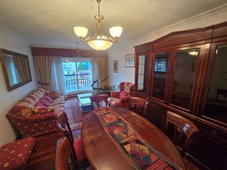 Rent Flat in La Seca - Los Salgueriños. Se alquila piso en 4 planta con ascensor en rodriguéz seoane, po