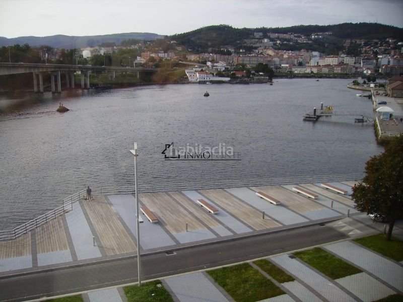 Foto 57f99734-a625-4a3b-a9b2-21f6dffa2d22. Lloguer pis amb calefacció aparcament a Pontevedra