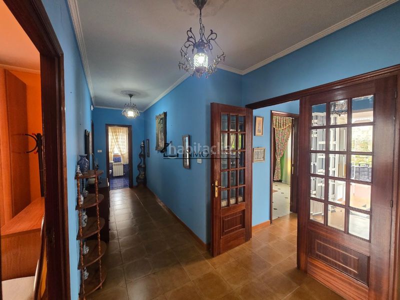 Foto 6c5c0ae0-2079-468b-a4a1-c6d6fb0ecf00. Casa amb calefacció aparcament a Moaña