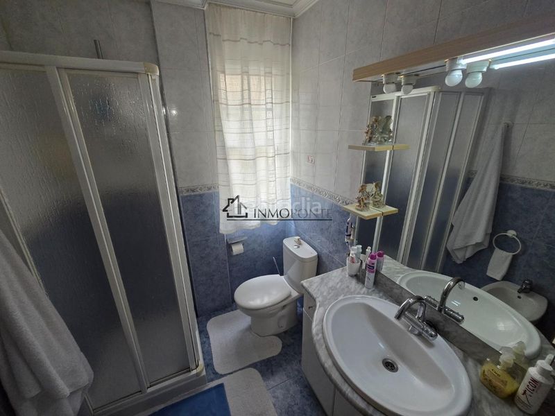 Foto c049a538-408b-4163-b179-4df07c7ef709. Casa amb calefacció aparcament a Moaña