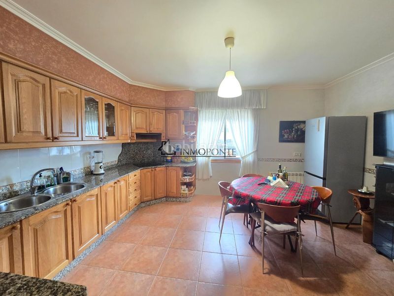 Foto c598acbb-47a0-43fe-8069-5060bde736b9. Casa amb calefacció aparcament a Moaña