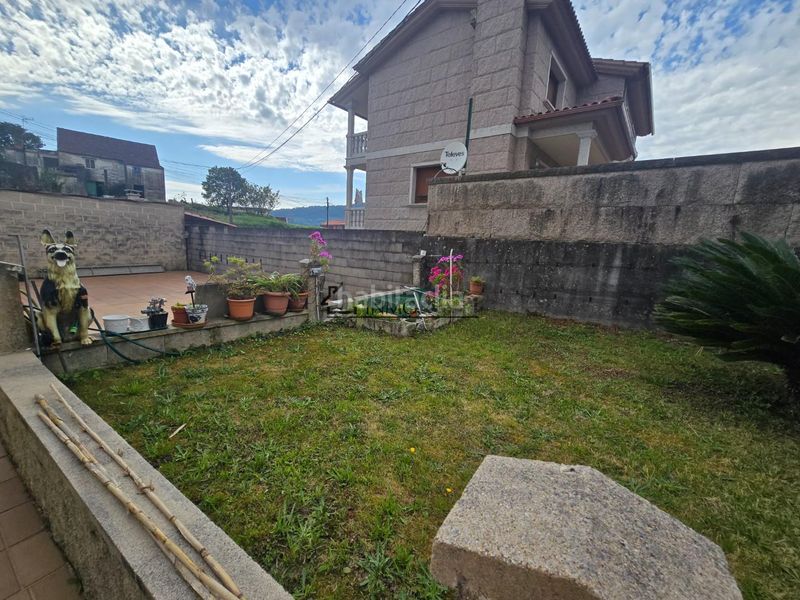 Foto fa8a23c0-f7f8-444e-af68-98349527a0d7. Casa amb calefacció aparcament a Moaña