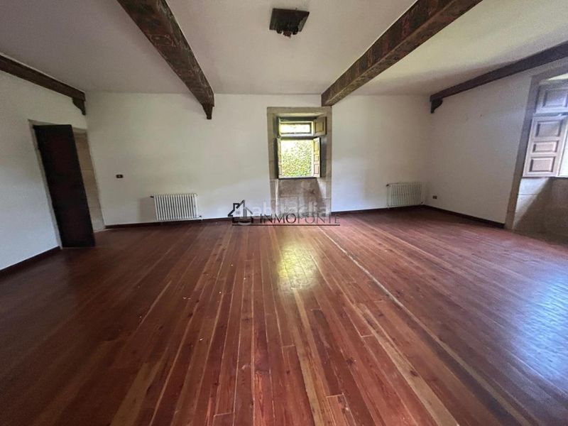 Foto a94d193f-67be-4cfc-80f4-da51c6c347f7. Casa amb aparcament a Cotobade