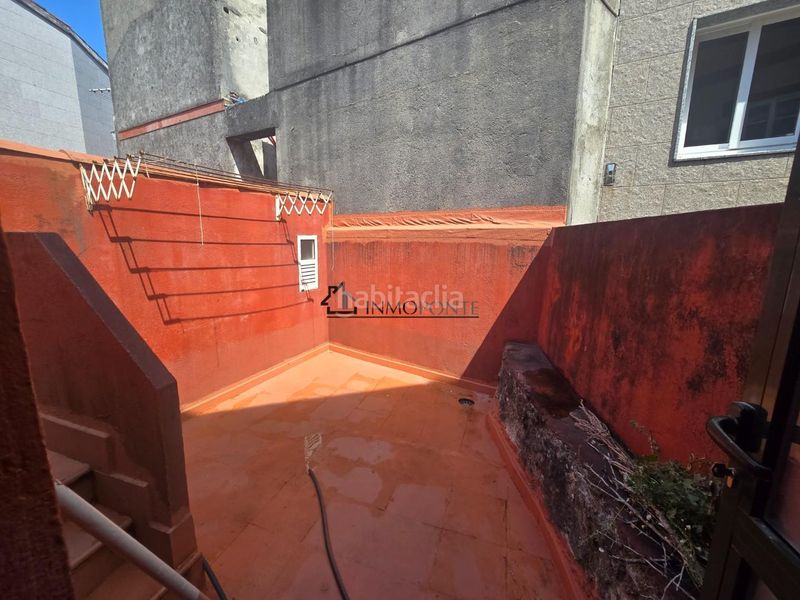 Foto dd70b4a4-eadb-42c5-a1be-c25c3c72ef53. Casa aparellada a Marín