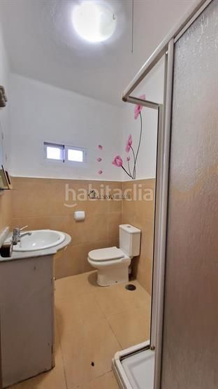 Foto 16fbfea0-c679-4d2f-a82d-09d9201bcc1a. Casa amb calefacció a Marín