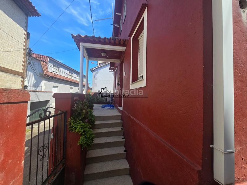 Foto 32e095e0-0ce2-484e-b514-79a23def2463. Casa amb calefacció a Marín