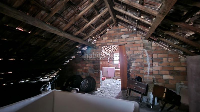 Foto d384f13c-d502-4394-a277-774e76f3e792. Casa amb calefacció a Marín
