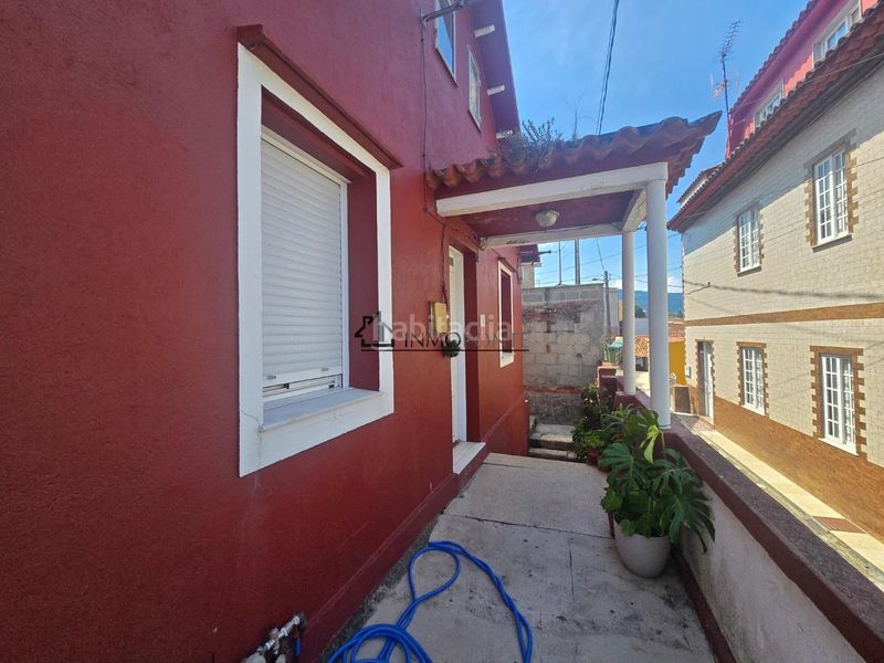 Foto f81a3635-8b99-49c2-bb1c-387bde3e2794. Casa amb calefacció a Marín