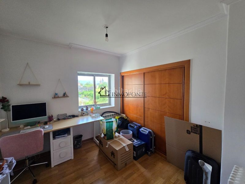 Foto ad535600-0ec0-43ae-ade5-df5682c02c3f. Pis amb calefacció aparcament a Marín