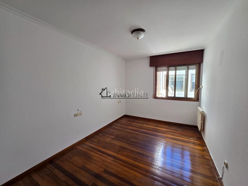 Foto 5915b581-183c-42c4-bd65-6bdbba0b7af8. Pis amb calefacció aparcament a Zona de Plaza de Barcelos Pontevedra