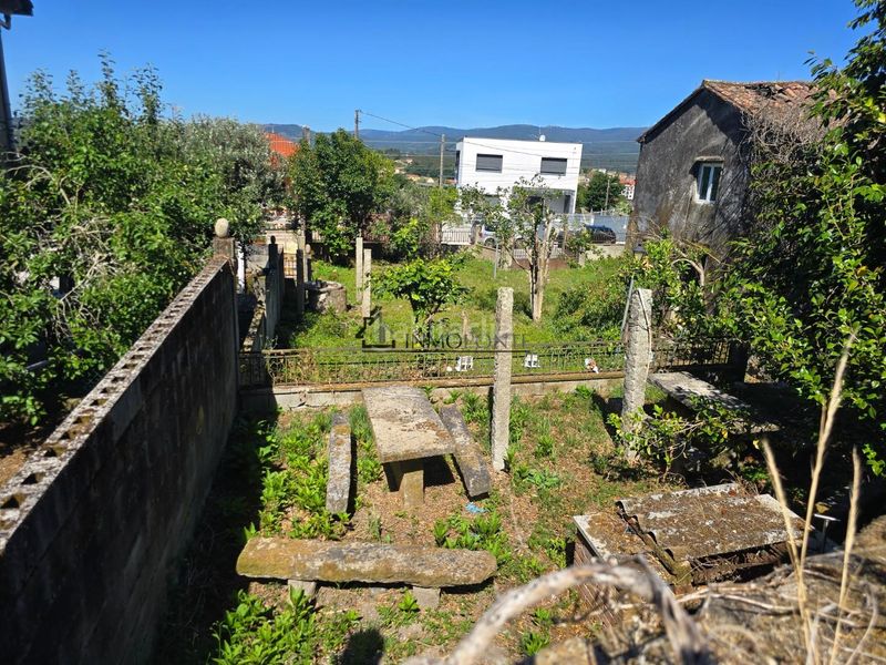Foto ca66dcd6-6ca7-4308-827b-bd36c495fdc0. Casa a Pontecesures